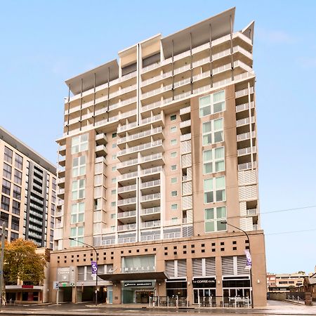 Oaks Adelaide Embassy Suites Luaran gambar
