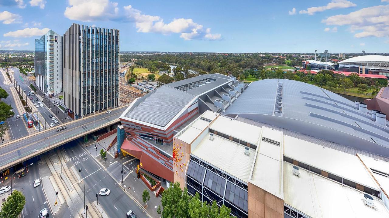 Oaks Adelaide Embassy Suites Luaran gambar