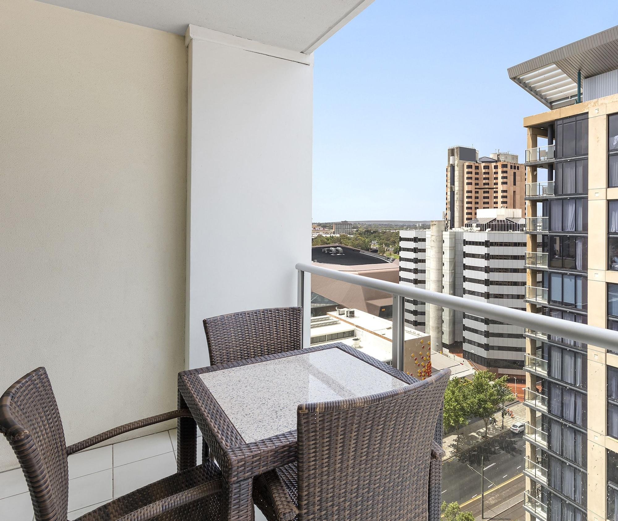 Oaks Adelaide Embassy Suites Luaran gambar