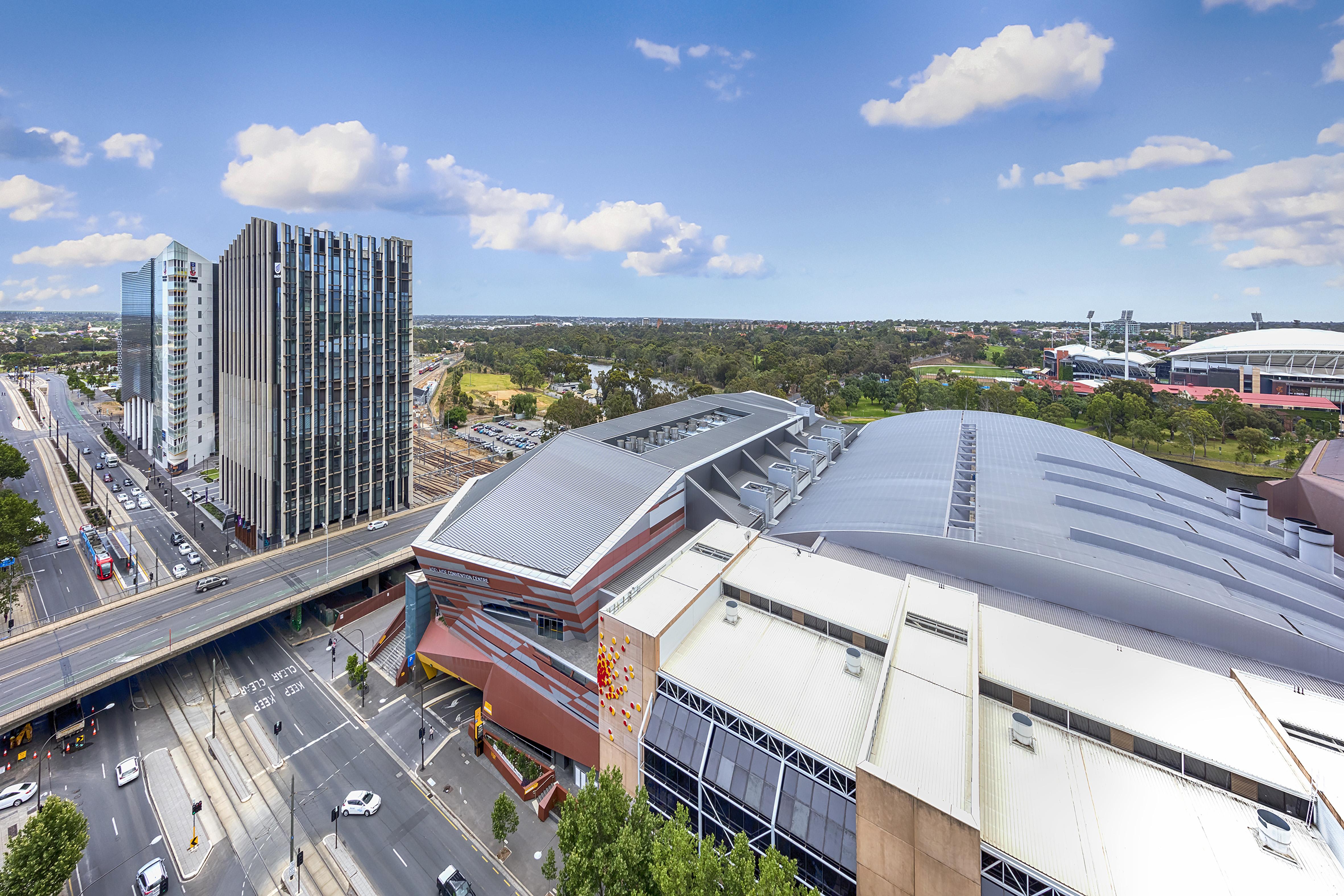 Oaks Adelaide Embassy Suites Luaran gambar