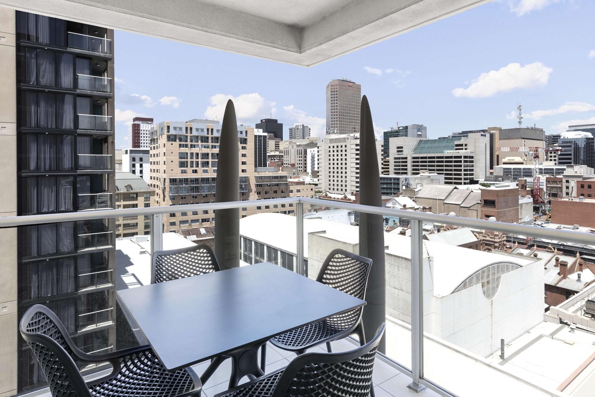 Oaks Adelaide Embassy Suites Luaran gambar