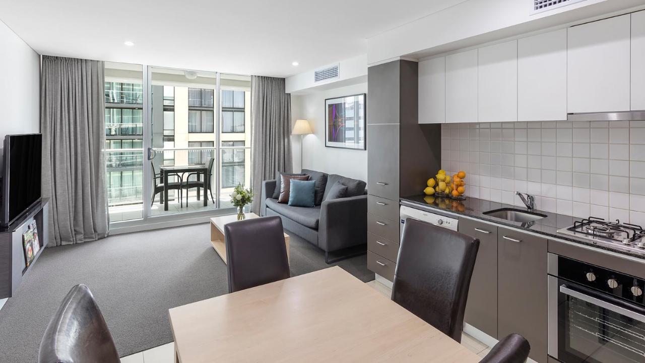 Oaks Adelaide Embassy Suites Luaran gambar