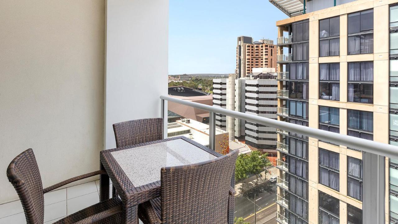 Oaks Adelaide Embassy Suites Luaran gambar